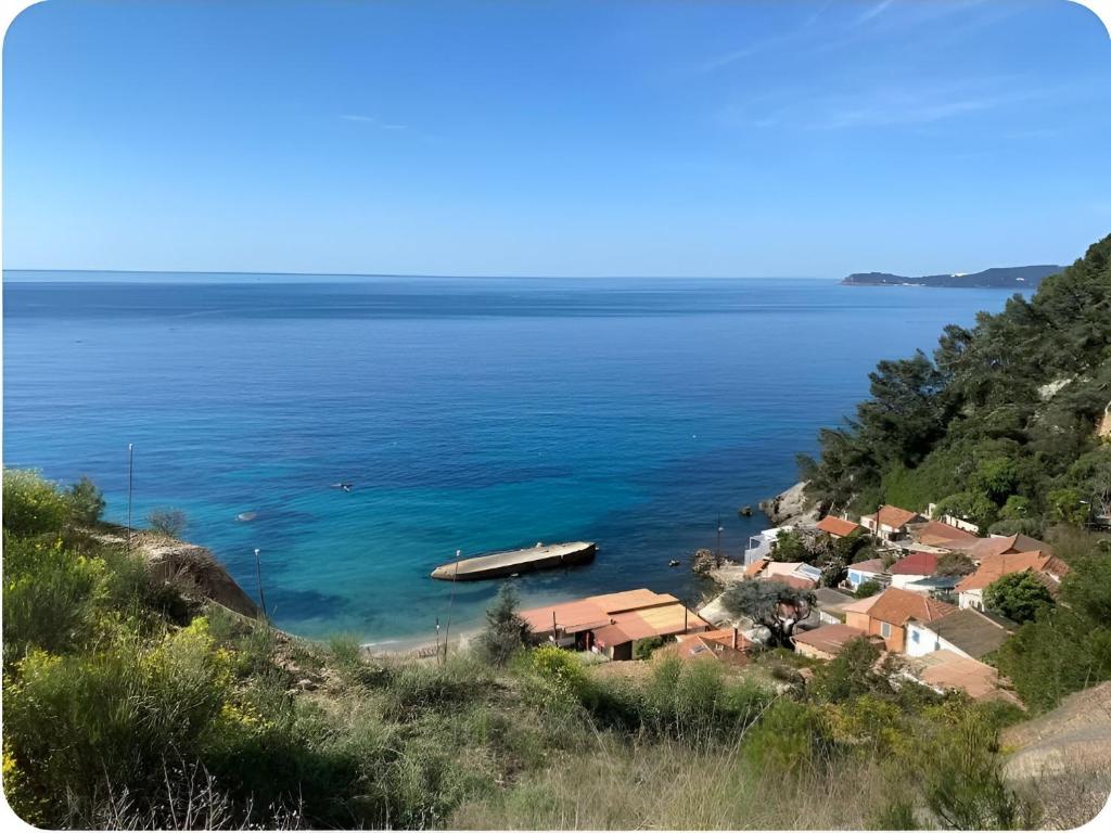Cocon au Pradet Plage, terrasse & calme absolu, Le Pradet