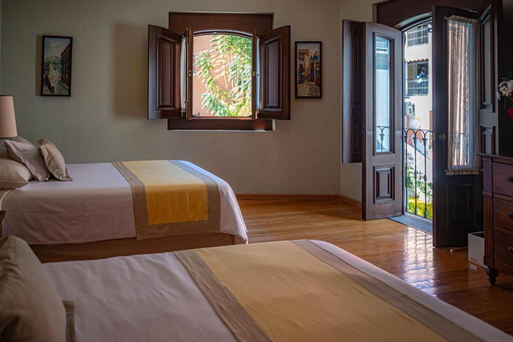 Villa Maria Cristina Hotel - 4