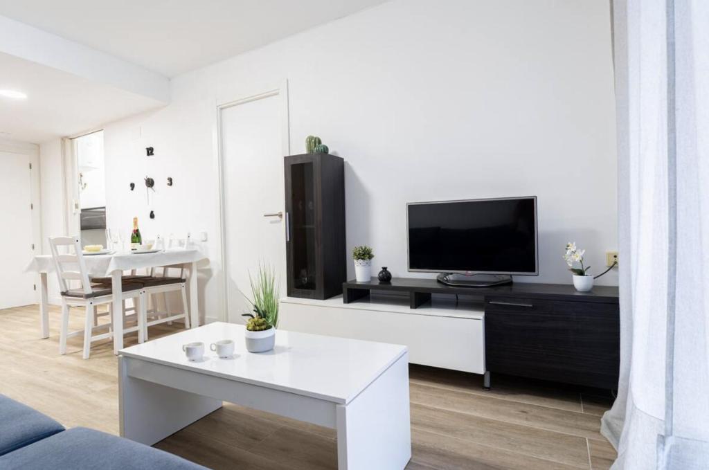 Salou Moderno Cozy 5pax Wifi AA Parking - 3