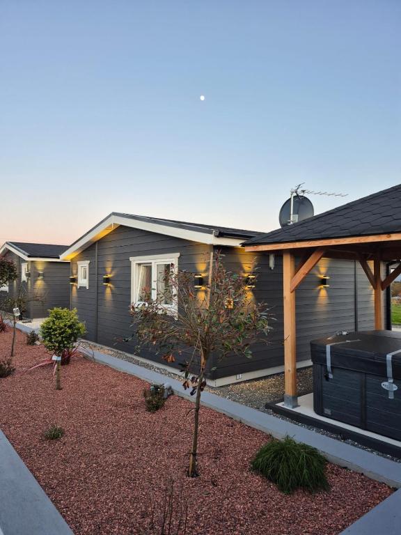 Danu Escape, Gneevgullia