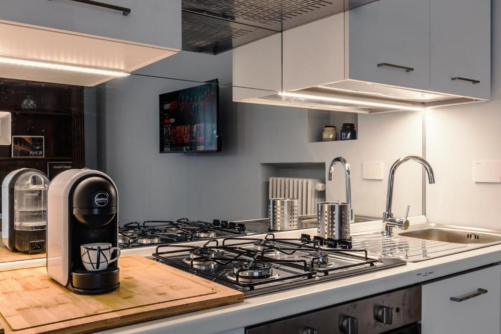 2-Bedroom Roman Gem - 3