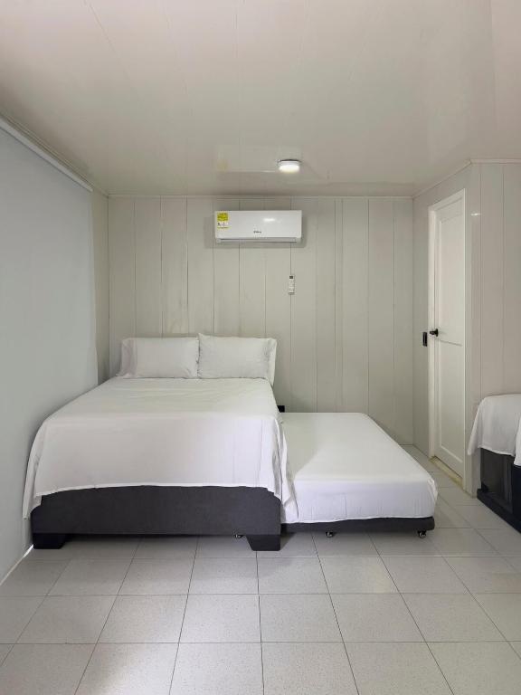 Almare Beach House Cartagena - 5