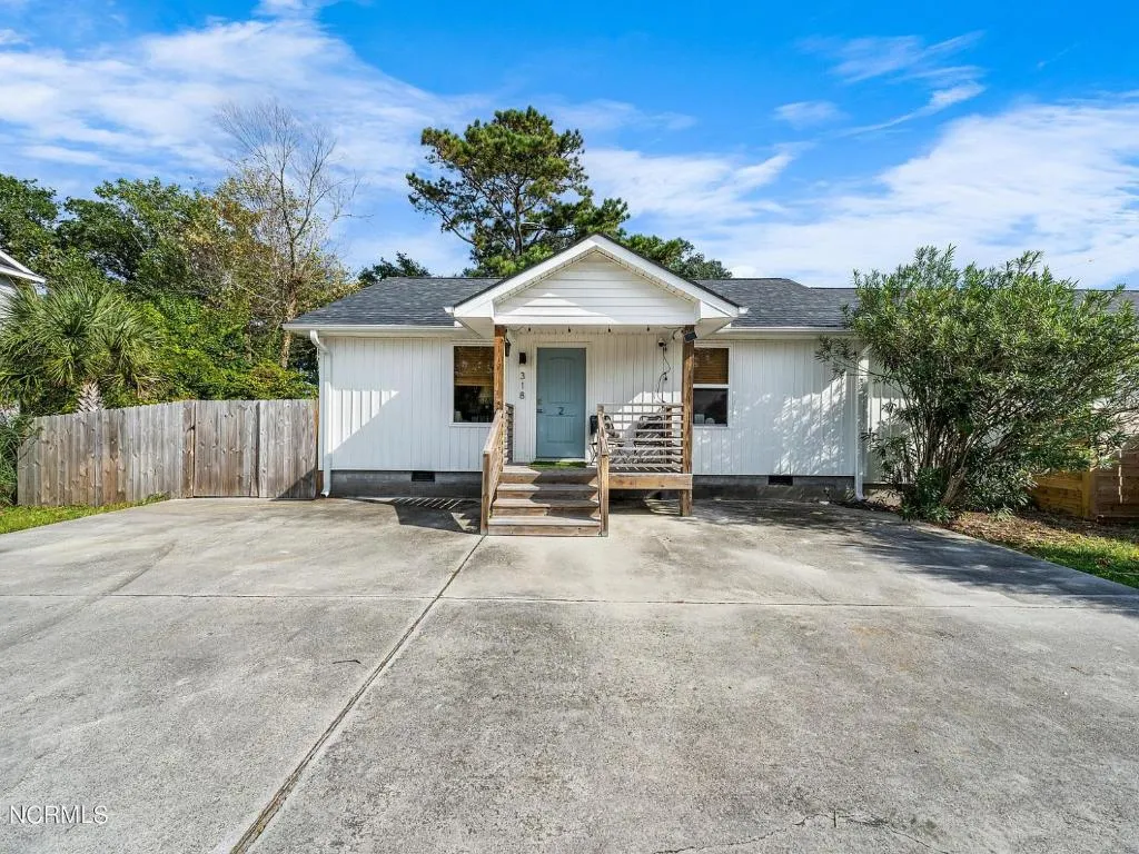Twin Tides Beach House Carolina Beach - Unit 2，位于卡罗来纳比奇的酒店