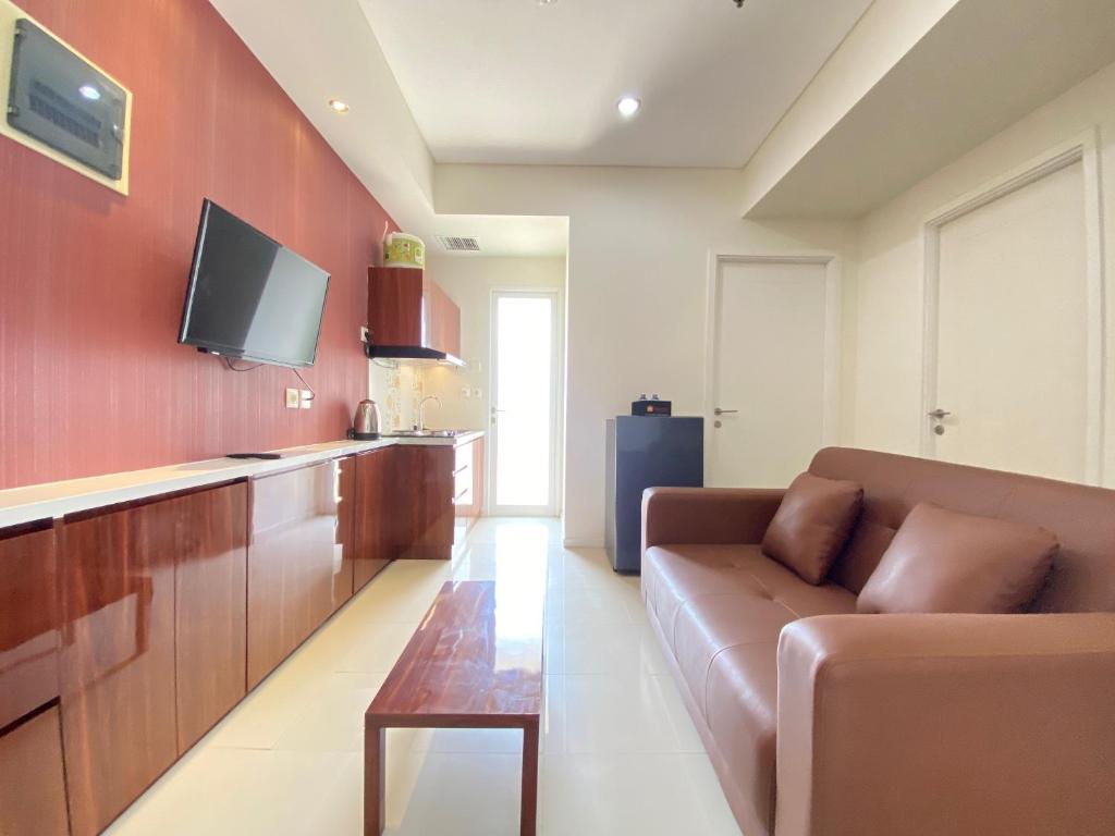 Artistic & Private 2BR Apartment at Parahyangan Residence By Travelio, Bandung