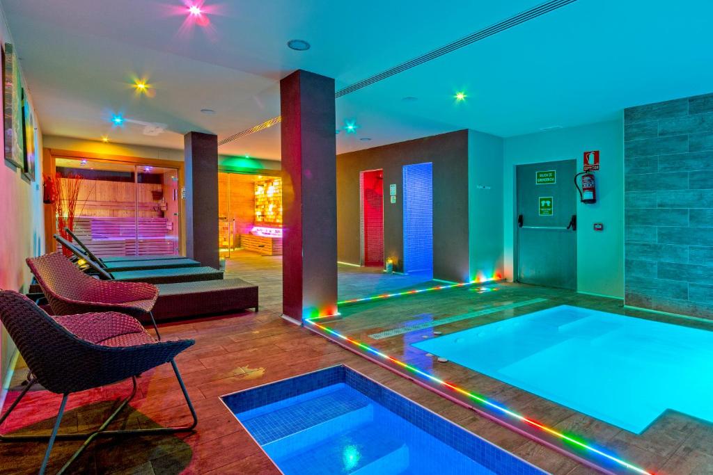 Nura Santa Ponsa & Spa — Swimming pool in Santa Ponca, Balearic Islands