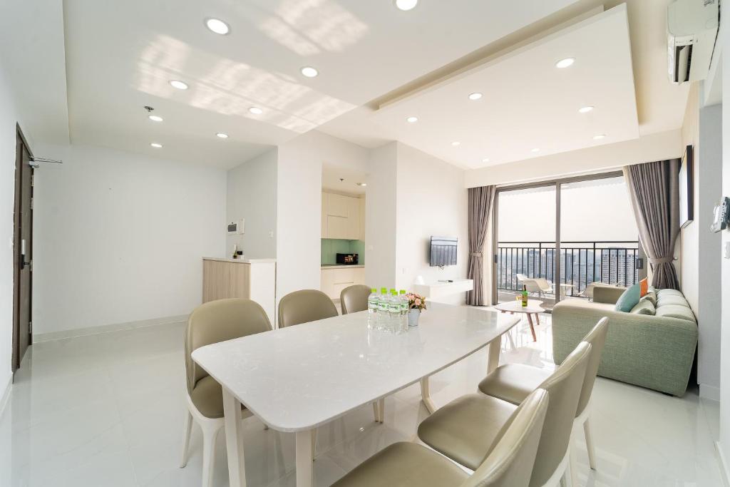 Goby home in Rivergate Luxury Apartment