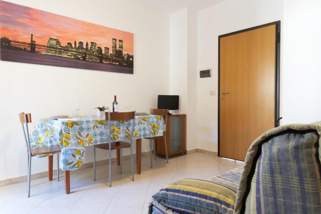 MC Relax 100m from the Beach - Independent House with AC - Garden, Marina di Grosseto