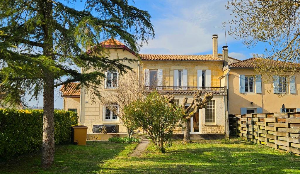 Gîte Château Touzinat - Saint-Emilion, Saint-Émilion