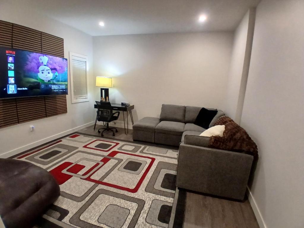 Jitè's Hub, Saskatoon