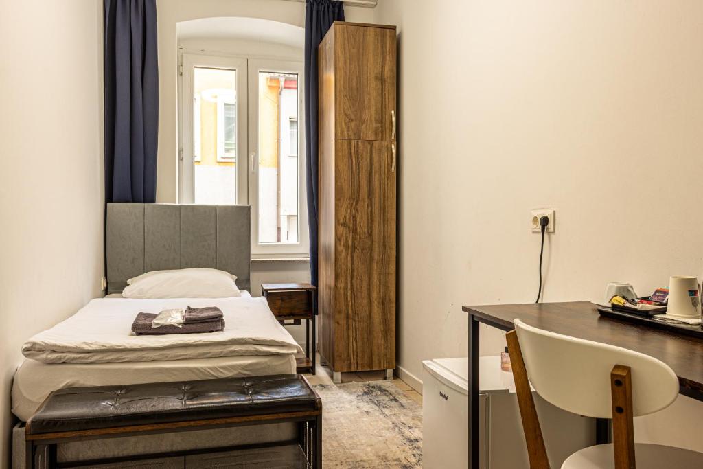Hotel Central Linz - 24h Self-Check-in - 2