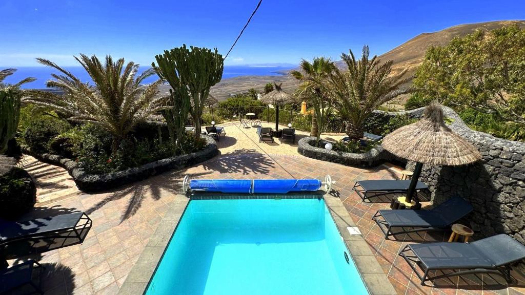 CONCHA - Sonnenbett Sauna traumhafter Meerblick beheizter Pool Billiard Tischtennis 전경