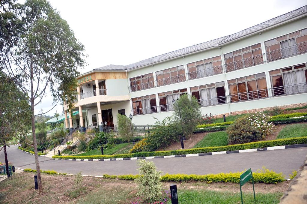 Igongo Cultural Centre & Country Hotel 外観