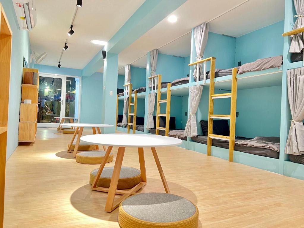 躺躺輕旅 Lazy Hostel, Chung-fu-ts'un