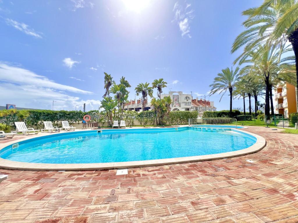 Albufeira Modern 6 With Pool by Homing, Albufeira