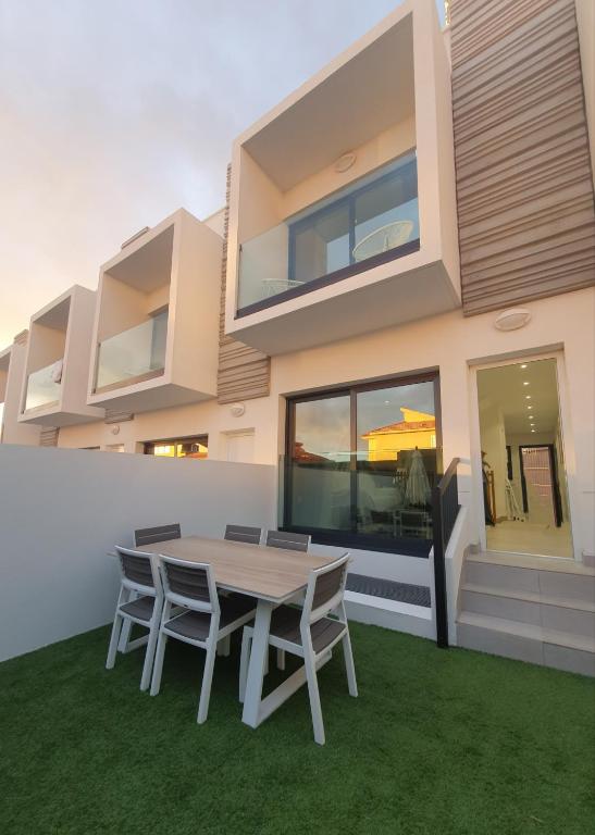 Alquilaencanarias Medano Arecas - 1