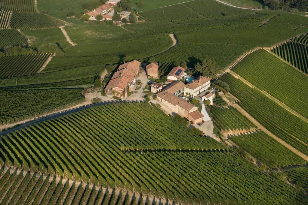 Palas Cerequio — Hotel in Barolo