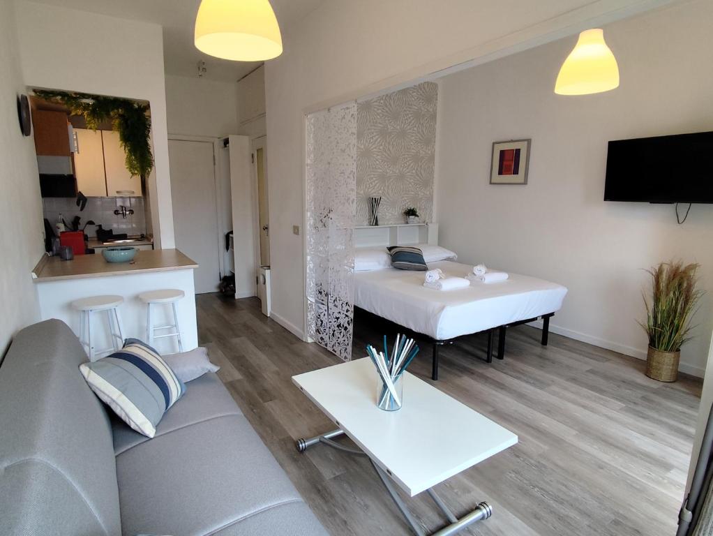 JOIVY Charming Central Studio in the Heart of Rapallo, Rapallo