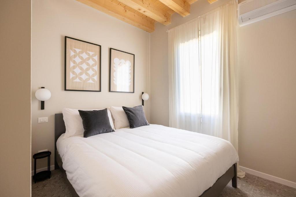PALAZZO CIVIDALE Central Luxury Apartment B - 2