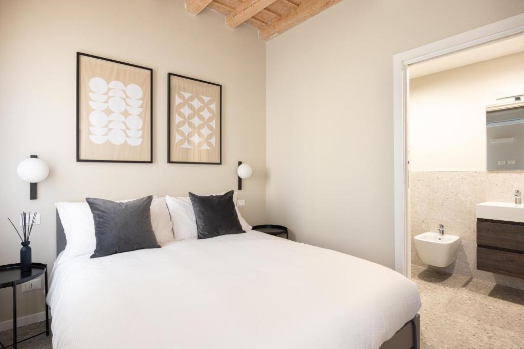 PALAZZO CIVIDALE Central Luxury Apartment A - 2