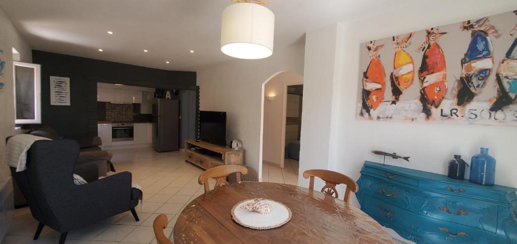Frejus Plage a 50m des plages, 1er etage de villa - 4