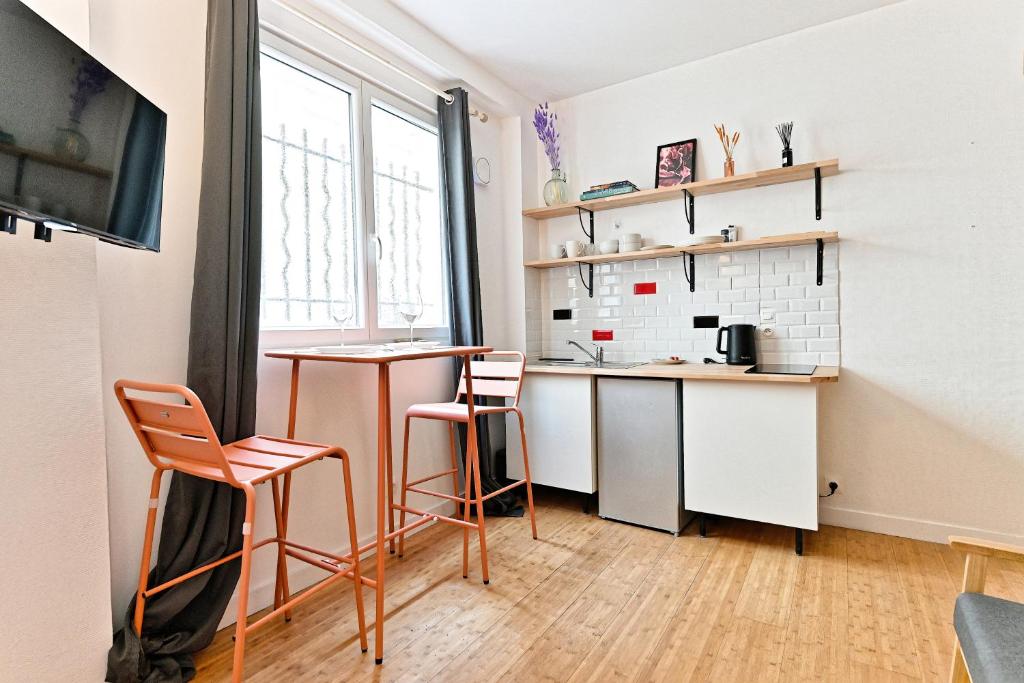 Studio avec Mezzanine Boulevard Voltaire-V - 5