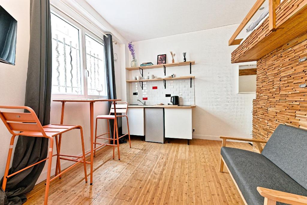 Studio avec Mezzanine Boulevard Voltaire-V - 3