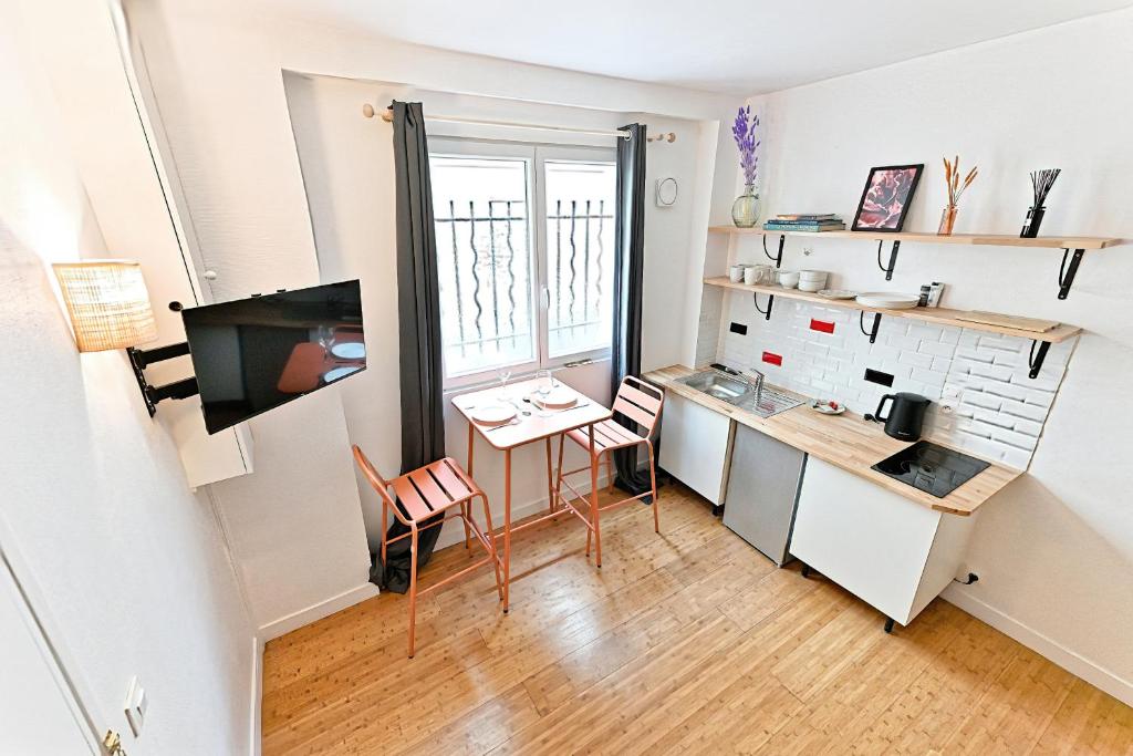 Studio avec Mezzanine Boulevard Voltaire-V - 2