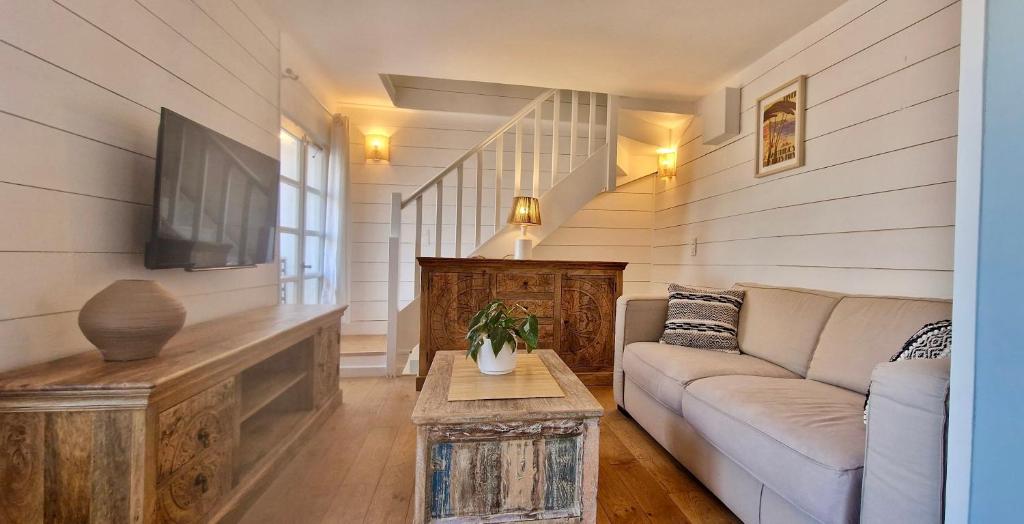Lovely one bedroom apartment in the old town of Antibes - 5