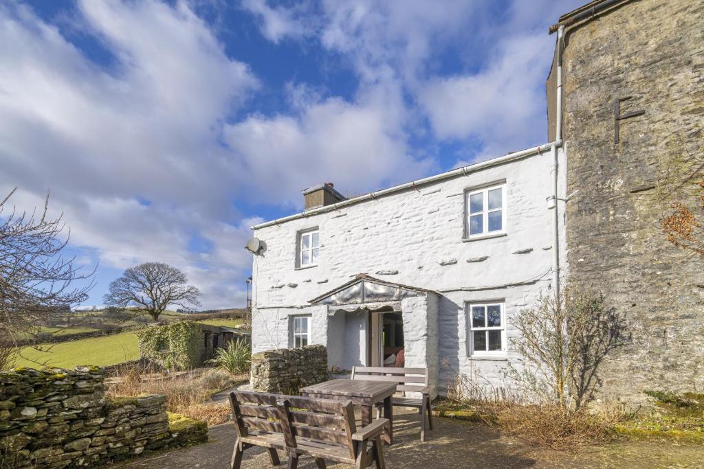 Drawell Cottage - Situated on a working farm, Sedbergh