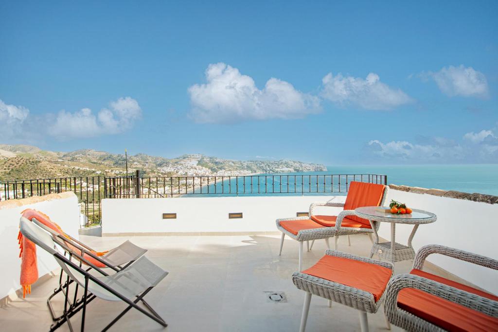 Close to the beach, high standard, private pool 8p - 5