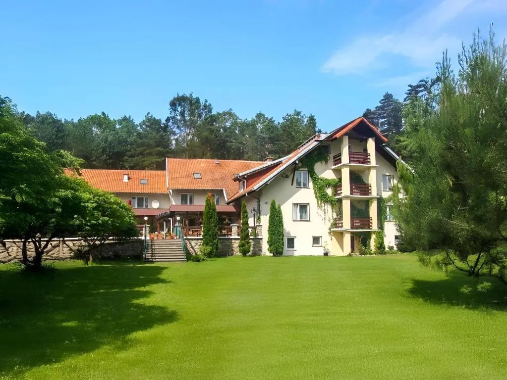 Kosewo 78 Family Hotel & Spa，位于Kosewo的酒店
