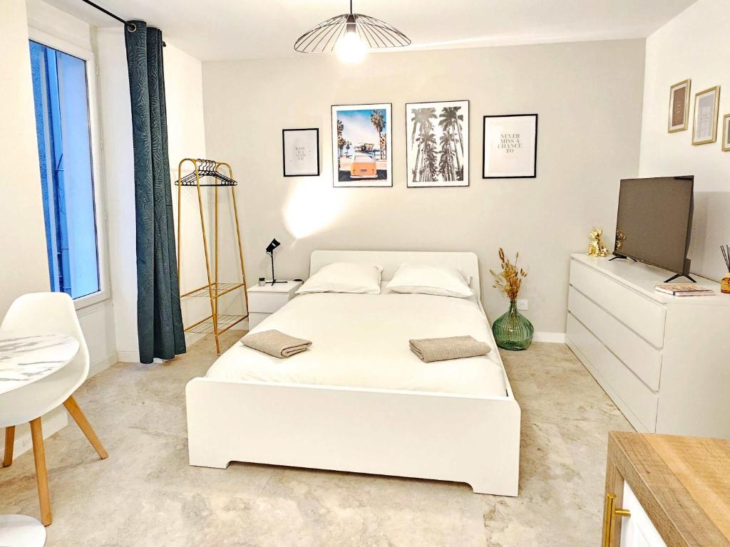 Rise Studio in city center of Marseille at Vieux-Port and Opera, Marseille