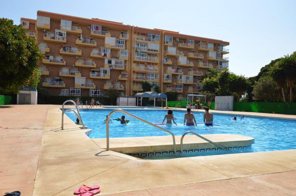 Precioso apartamento en Benalmádena, piscinas, recep 24 horas - 3