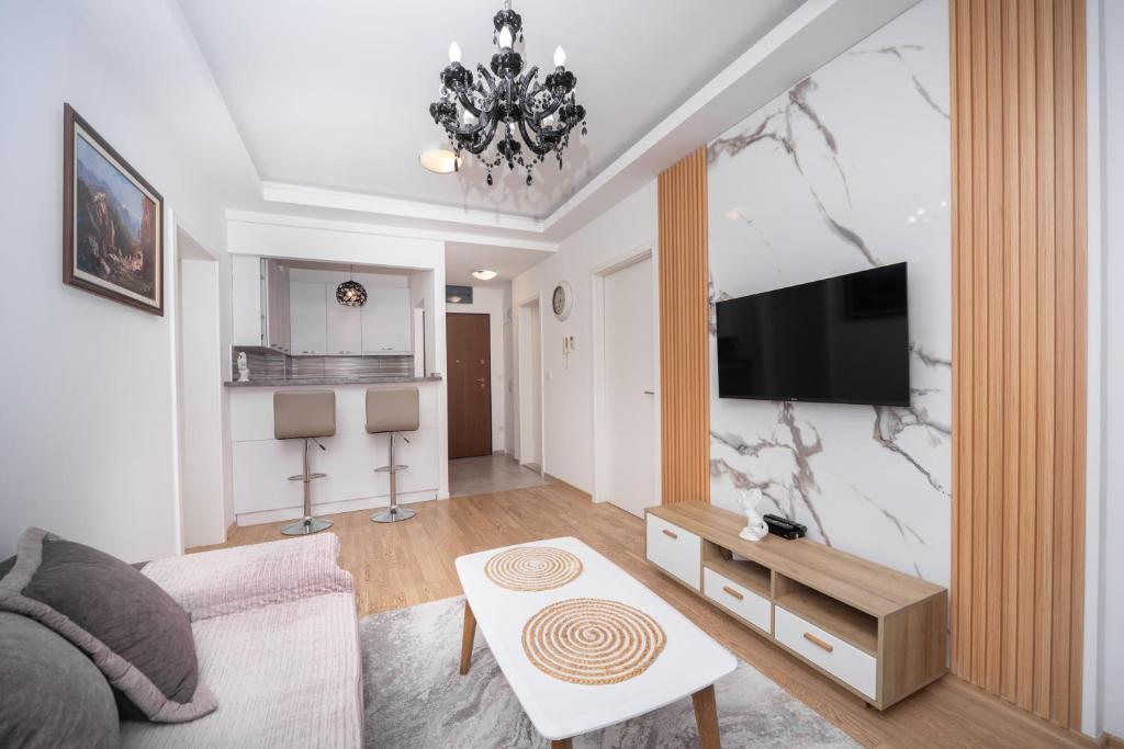 City center lux 2bdr apt with garage - 2