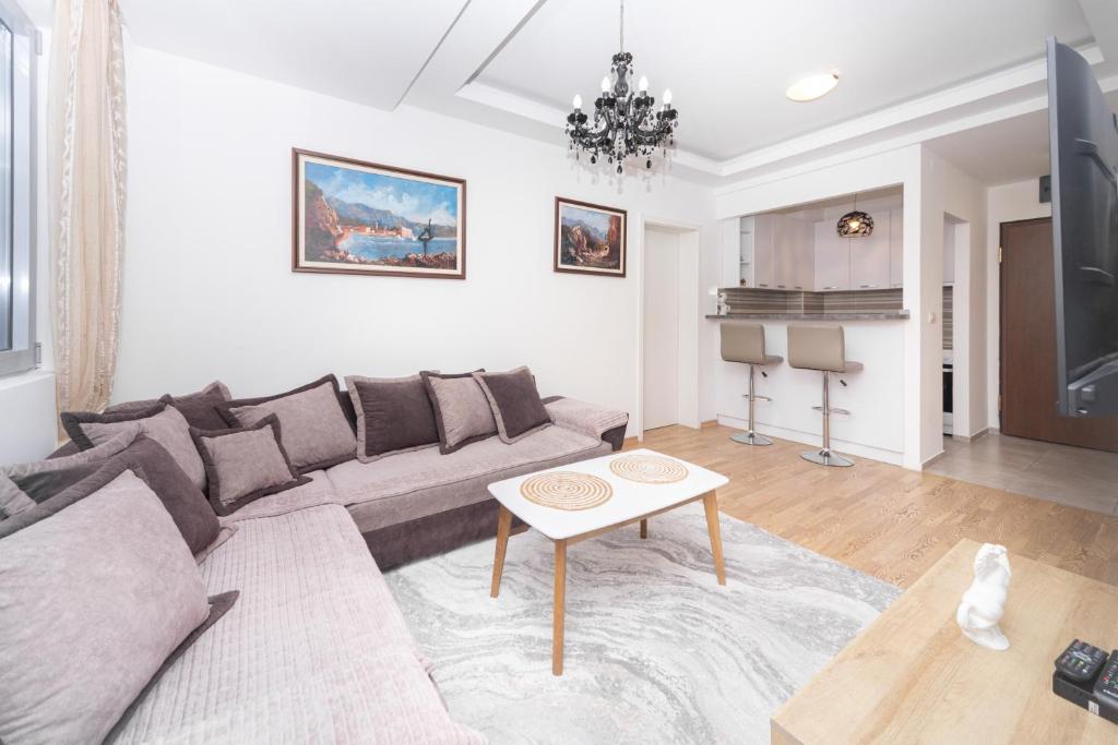 City center lux 2bdr apt with garage - 4