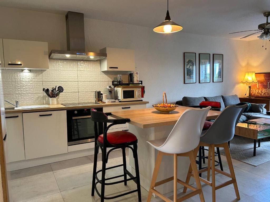 T2 Traversant Saint-Cyprien Climatisé 4/5 Pers - FR-1-793-33 - 1