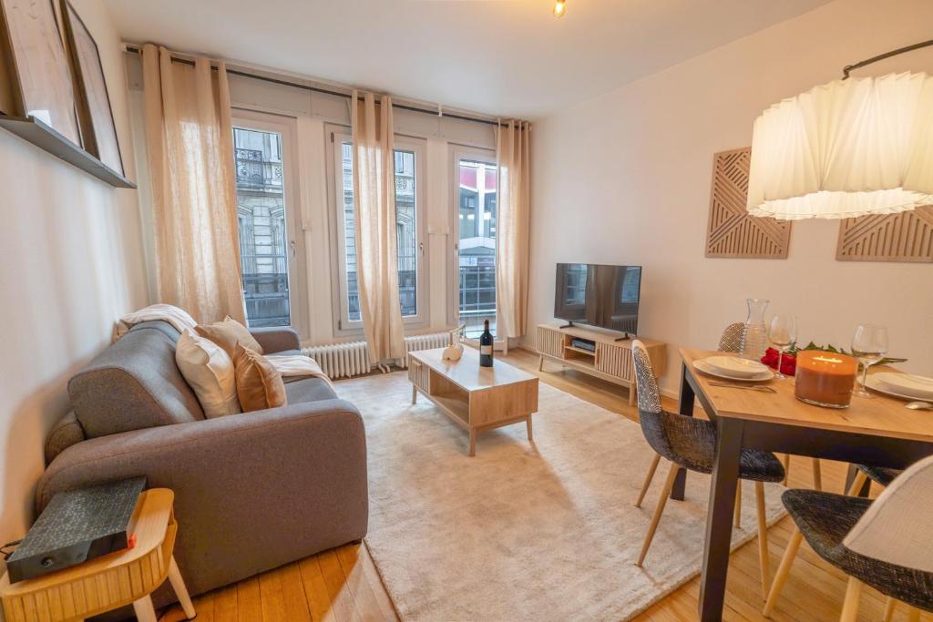 Standing, confort, centre ville,4 personnes, Saint-Étienne