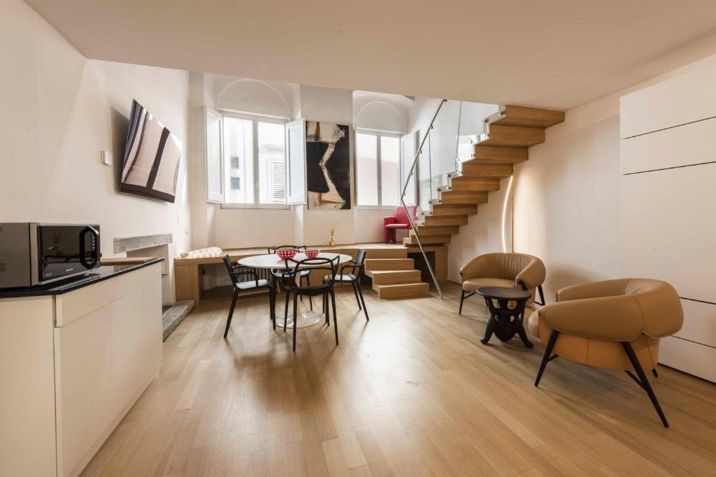 appartamento palazzo bardi apartments n 1 - 2