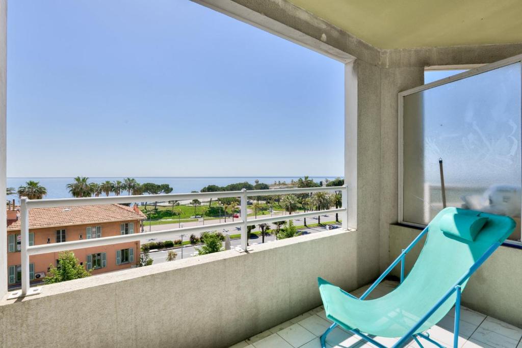 T3 avec terrasse vue sur mer à 400m de la plage - 3