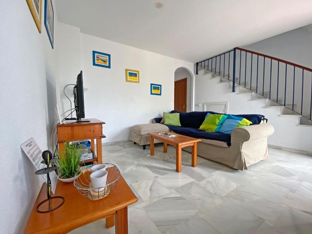 Huerta Enmedio 15 Terraced house in tranquil location in Conil center sleeps 4 - 5