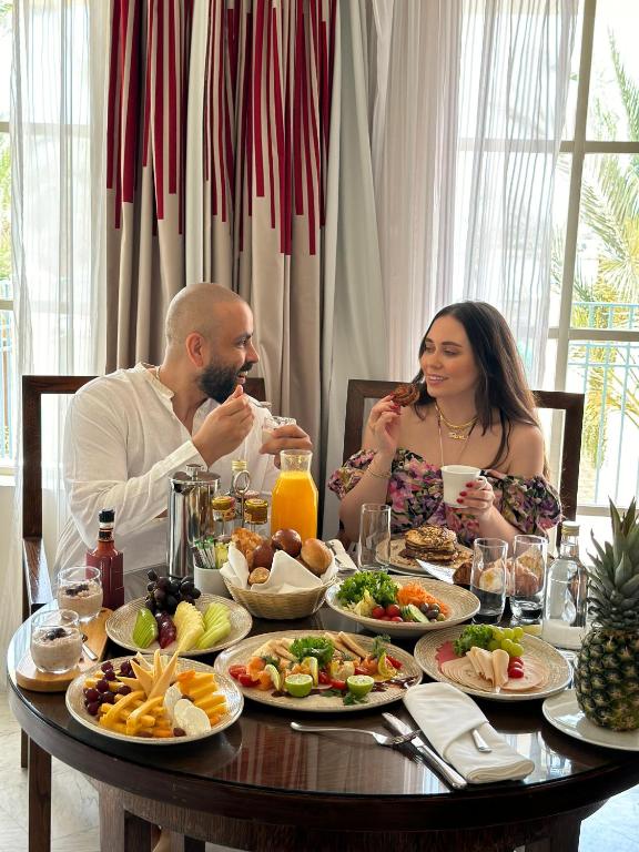 طعام و مشروبات