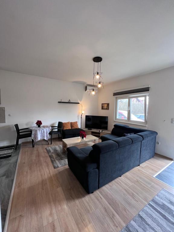 Oasis Royal Apartments - 5