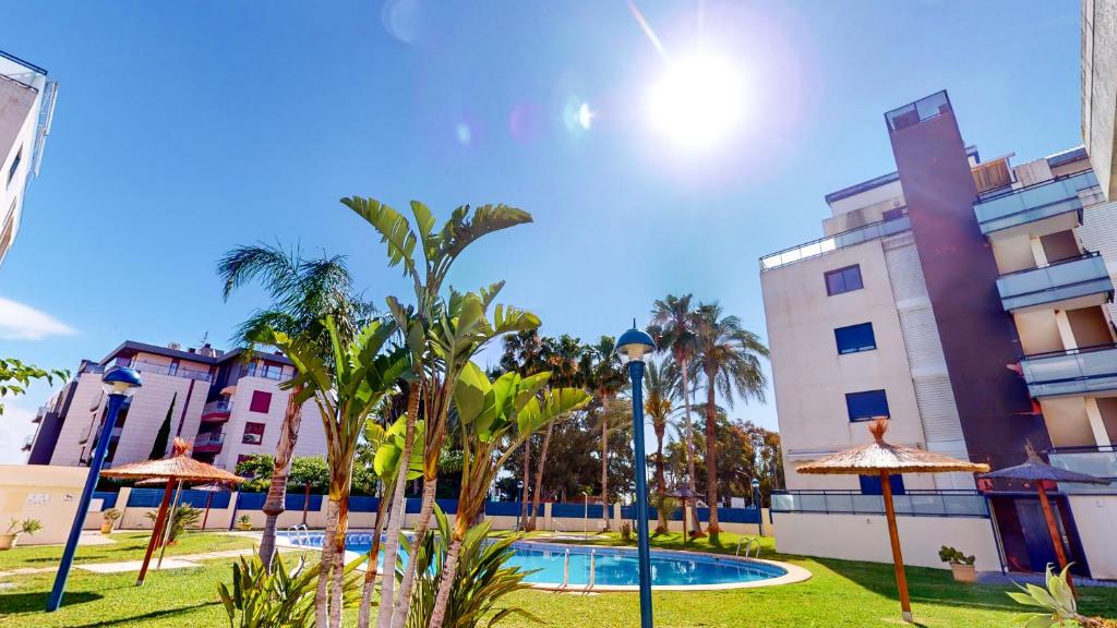 Apartamento Yuka en Dénia luminoso con terraza y piscina by Family Homes Rentals - 3