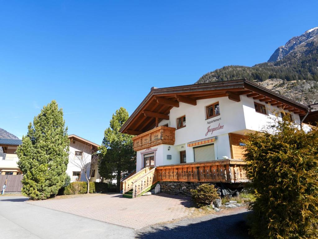 Apartment Apart Diamant by Interhome, Längenfeld