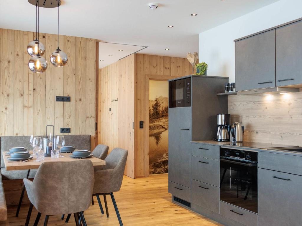 Apartment Mountain Suite Nr 302 by Interhome - 3