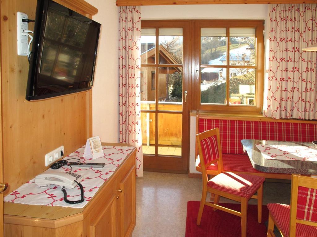 Apartment Apart Garni Royal-1 by Interhome - 3