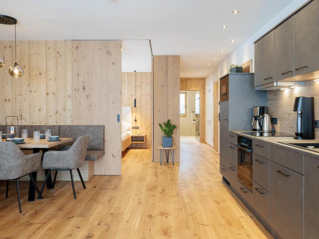 Apartment Mountain Suite Nr 301 by Interhome - 4