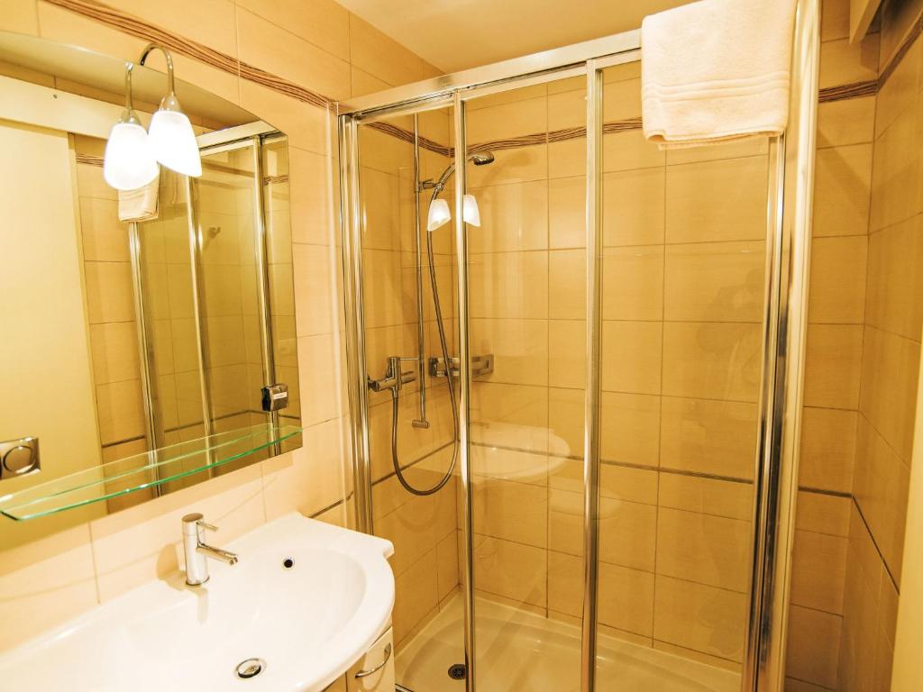 Apartment Cristal-8 by Interhome - 5