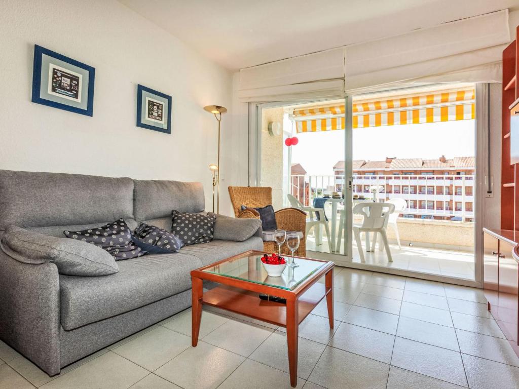 Apartment Apartaments Blau Mar by Interhome - 3