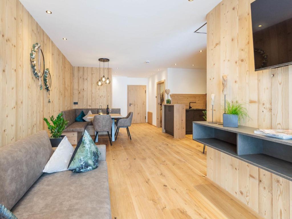 Apartment Mountain Suite Nr 102 by Interhome - 2